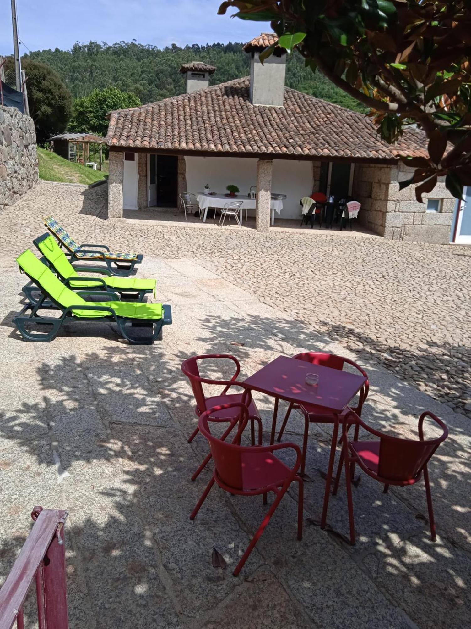 Quinta Dos Campos - Chale Villa Braga Bagian luar foto
